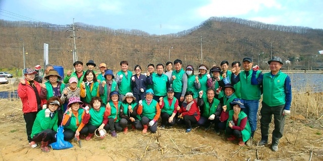 ▲ 새마을운동 광주시지회, 사랑의 감자심기 개최2