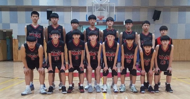 ▲ 안양 호계중학교 농구팀.