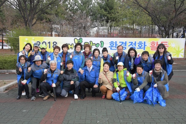▲ 3-1. 동두천시, 민·관·군이 함께하는 새봄맞이 환경정화활동 실시