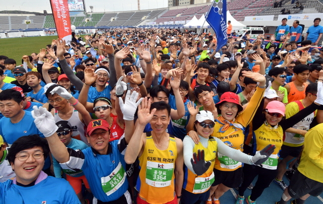 크기변환_제16회 경기마라톤대회 범180422 (15).jpg