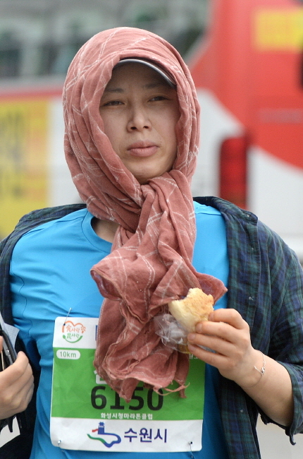 크기변환_20180422 제16회 경기마라톤JYJ_4108.jpg