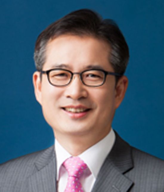 ▲ 이건리 권익위부위원장 사진=청와대 제공