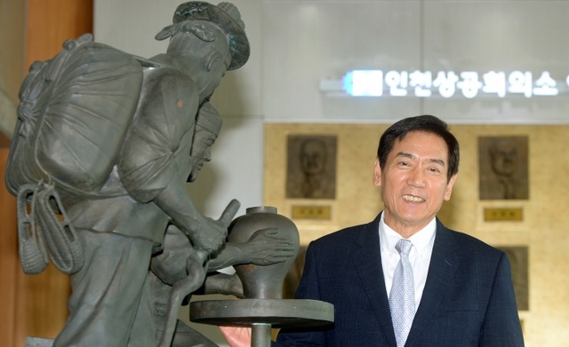 ▲ 20180426 이강신 인천상의회장 경기인터뷰JYJ_4735