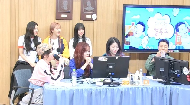 ▲ '두시탈출 컬투쇼'에 출연한 여자친구. SBS '두시탈출 컬투쇼' 방송 캡처