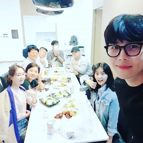▲ '미치겠다, 너땜에!' 출연진들. 김선호 인스타그램