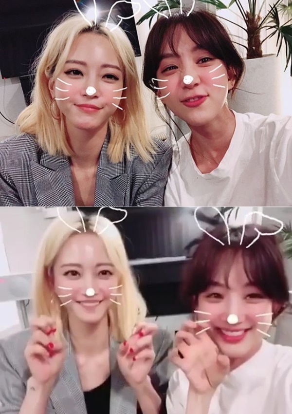 ▲ 배우 한예슬이 정려원과 함께 근황을 공개했다. 한예슬 인스타그램