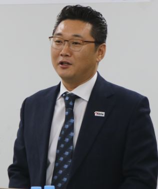 ▲ 이용진 장애인역도연맹 회장