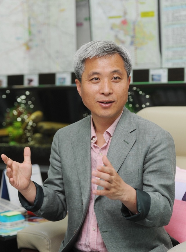 ▲ 곽상욱 후보가 시내버스 준공영제를 도입해 교통 불편을 완화하고, 버스기사 처우도 개선하겠다고 밝혔다.