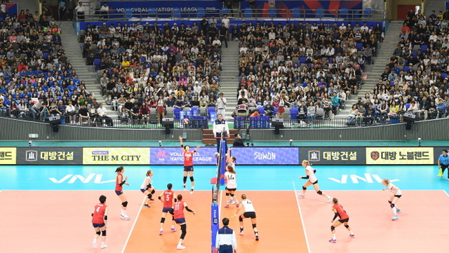 크기변환_2018 국제배구연맹(FIVB) 발리볼네이션스리그(VNL) 대한민국 독일 조 180522 (4).jpg