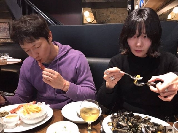 ▲ 배두나와 손석구의 열애설이 퍼졌다. 손석구 인스타그램