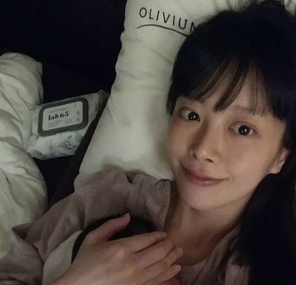▲ 배우 신지수가 득녀소식을 전했다. 신지수 인스타그램
