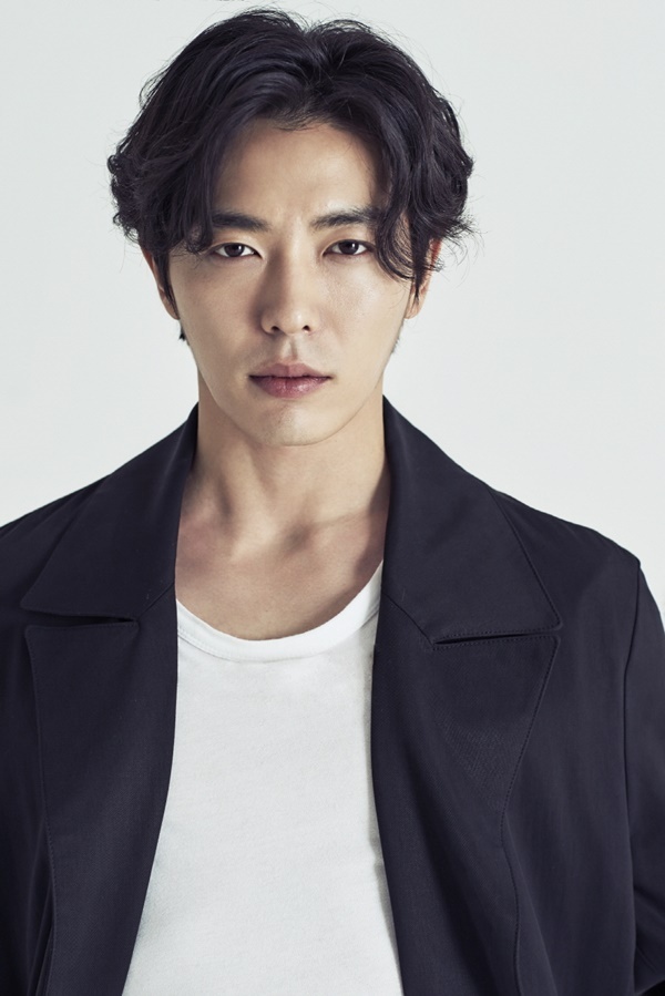 ▲ 배우 김재욱이 '손 the guest'의 출연을 확정했다. 매니지먼트 숲