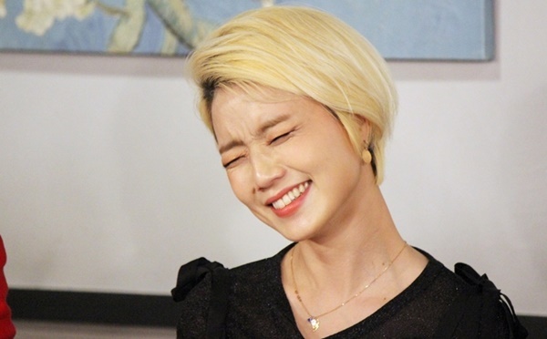 ▲ 개그우먼 안영미가 '해피투게더3'에서 일반인 남자친구와의 연애사를 낱앝이 공개한다. KBS