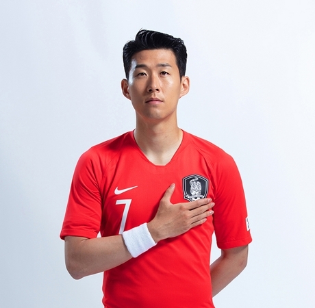 ▲ [사진_2] 하나금융그룹 새 광고모델로 대한민국 축구의 아이콘 손흥민 선수 선정
