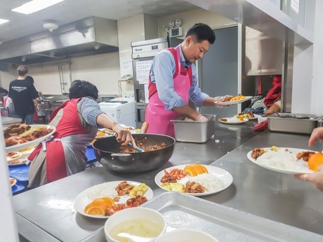 ▲ 이인희 호평성당 봉사4