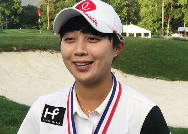 ▲ US여자오픈 골프대회에서 연장 끝에 준우승을 차지한 김효주(23)가 4일(한국시간) 미국 앨라배마주의 쇼얼 크리크 클럽(파72·6천696야드)에서 열린 대회 마지막 날 라운드를 마친 뒤 인터뷰하고 있다. 연합뉴스