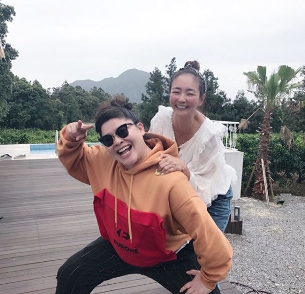 ▲ 배우 진재영이 이영자와 함께 근황을 공개했다. 진재영 인스타그램