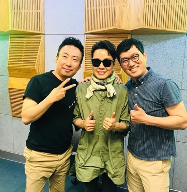 ▲ 개그맨 고명환이 자신이 운영 중인 메밀국수 집 연매출을 공개했다. '박명수의 라디오쇼' 인스타그램
