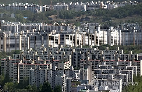 ▲ 주택산업연구원이 조사한 전국 주택사업경기실사지수(HBSI)에 따르면 6월 전망치는 64.0으로 기준선 100을 크게 밑돌았다. 사진/연합뉴스