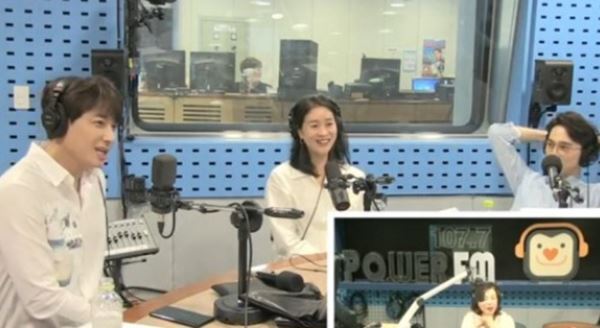 ▲ SBS 파워FM '최화정의 파워타임'에 뮤지컬 배우 임강희가 임화영의 친언니라는 사실을 고백했다. SBS