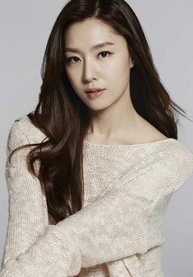 ▲ 배우 서지혜가 문화창고와 전속 계약을 체결했다. 문화창고
