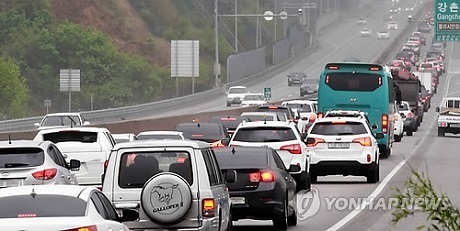 ▲ 5월 자동차 산업 내수에서 국산차는 줄고 수입차는 증가한 것으로 나타났다. 사진/연합뉴스
