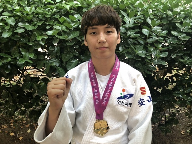 ▲ 제11회 청풍기 전국유도대회 여자 일반부 78㎏급 우승자 윤현지(안산시청).안산시청 제공