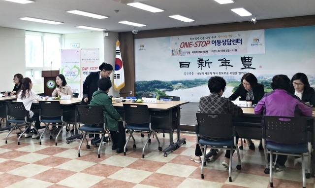 ▲ 수원시, 찾아가는 복지행정 _원스톱 이동상담센터_ 운영