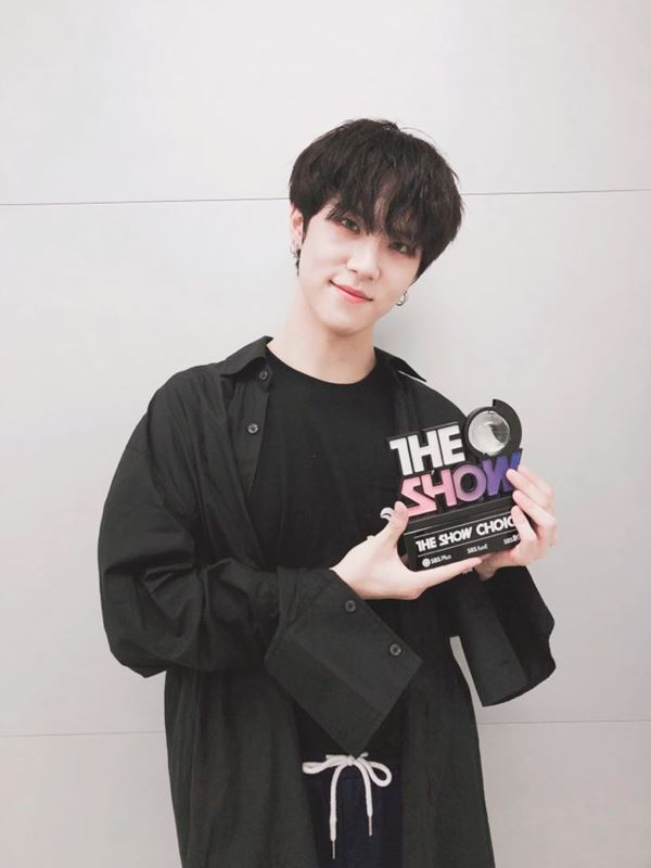 ▲ 가수 김동한. 위 엔터테인먼트