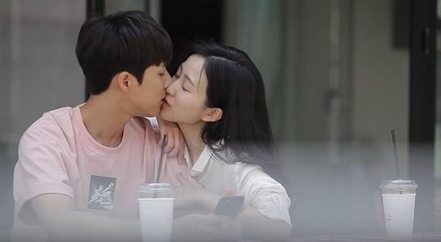 ▲ 배우 백승헌(왼쪽)과 이지안이 경다솜 뮤직비디오의 주인공으로 활약했다. 경다솜 '비가와' M/V 캡쳐
