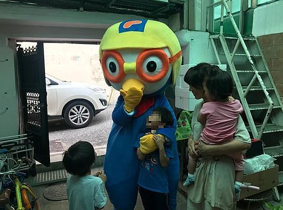 ▲ 2서구 드림스타트, 대상가정에 장난감 지원