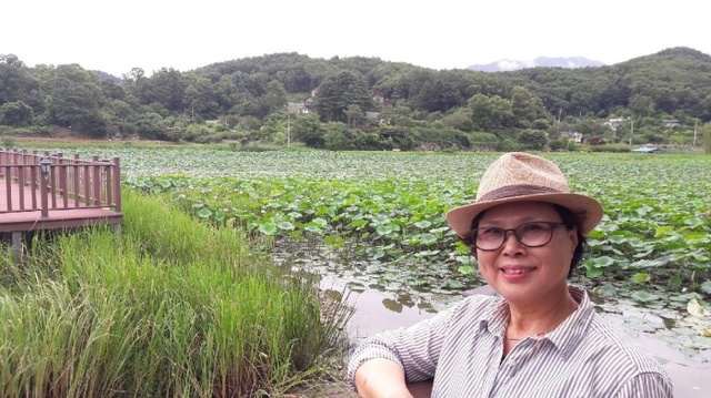 ▲ 물미생태공원을 조성한 설악면 송산2리 이성자 이장