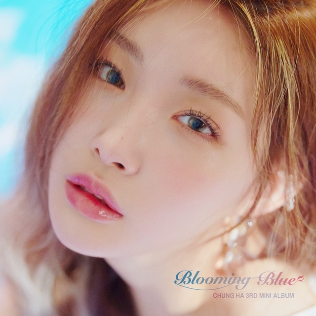 ▲ 청하 미니 3집  '블루밍 블루' 커버 이미지. MNH 엔터테인먼트