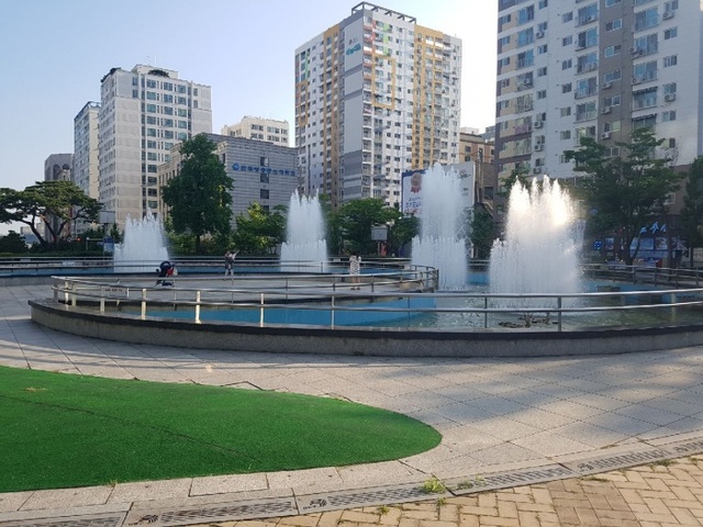 ▲ 사본 -미래광장_분수시설_주간