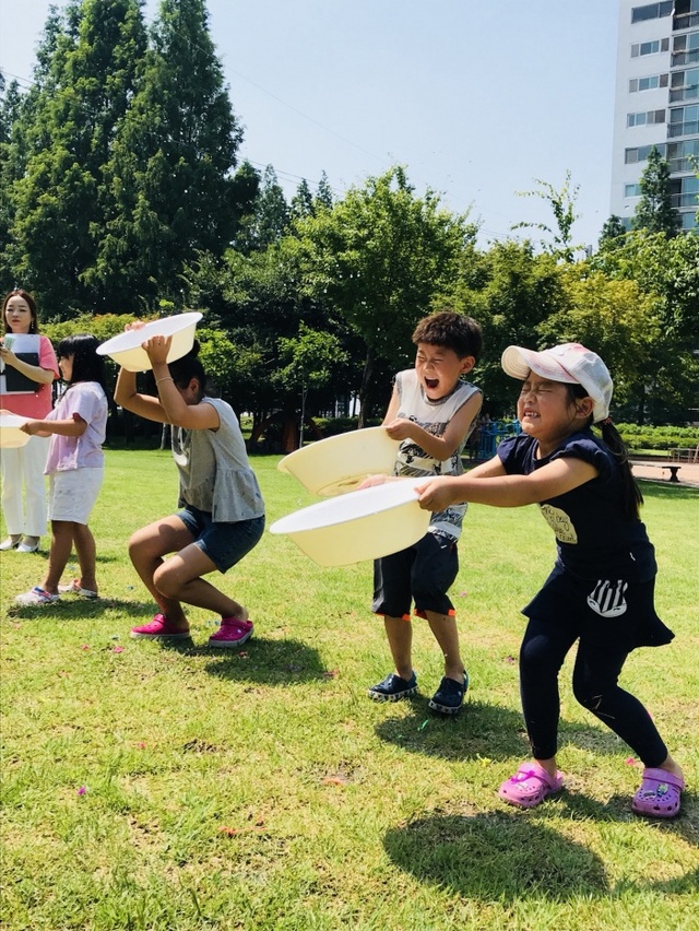 ▲ 평택시원평청소년문화의집 물풍선 축제 활동