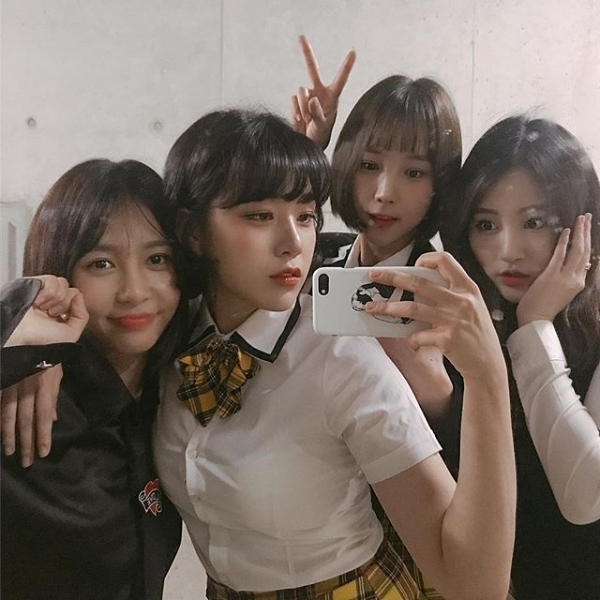 ▲ 데뷔 6년만에 해체하기로 한 걸그룹 타히티(왼쪽부터 민재 아리 미소 제리). 민재 인스타그램