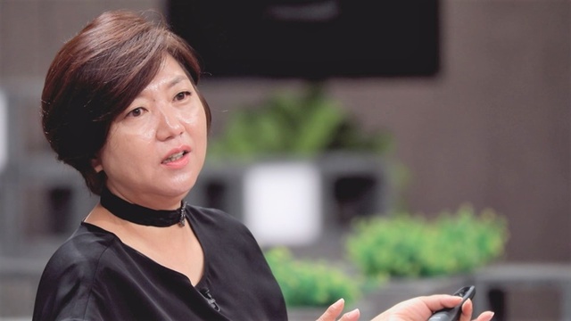 ▲ '차이나는 클라스'에서 한베평화재단 구수정 이사가 '베트남 전쟁을 아시나요?'를 주제로 문답을 나눈다. JTBC