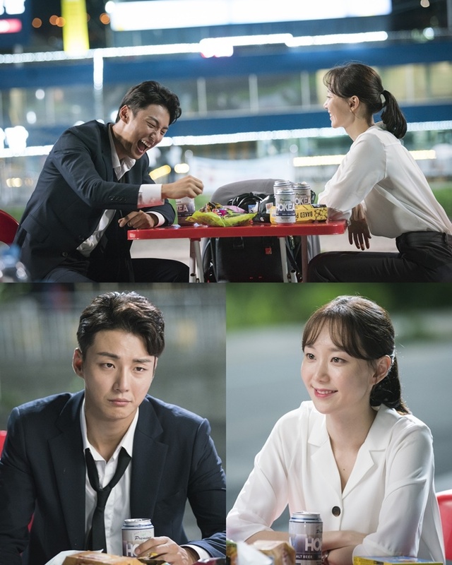 ▲ 윤시윤과 이유영, 두 사람의 모습이 포착됐다. SBS