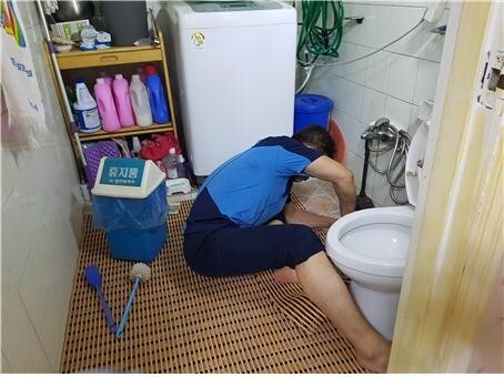 ▲ 180810 욕실 미끄럼방지매트설치
