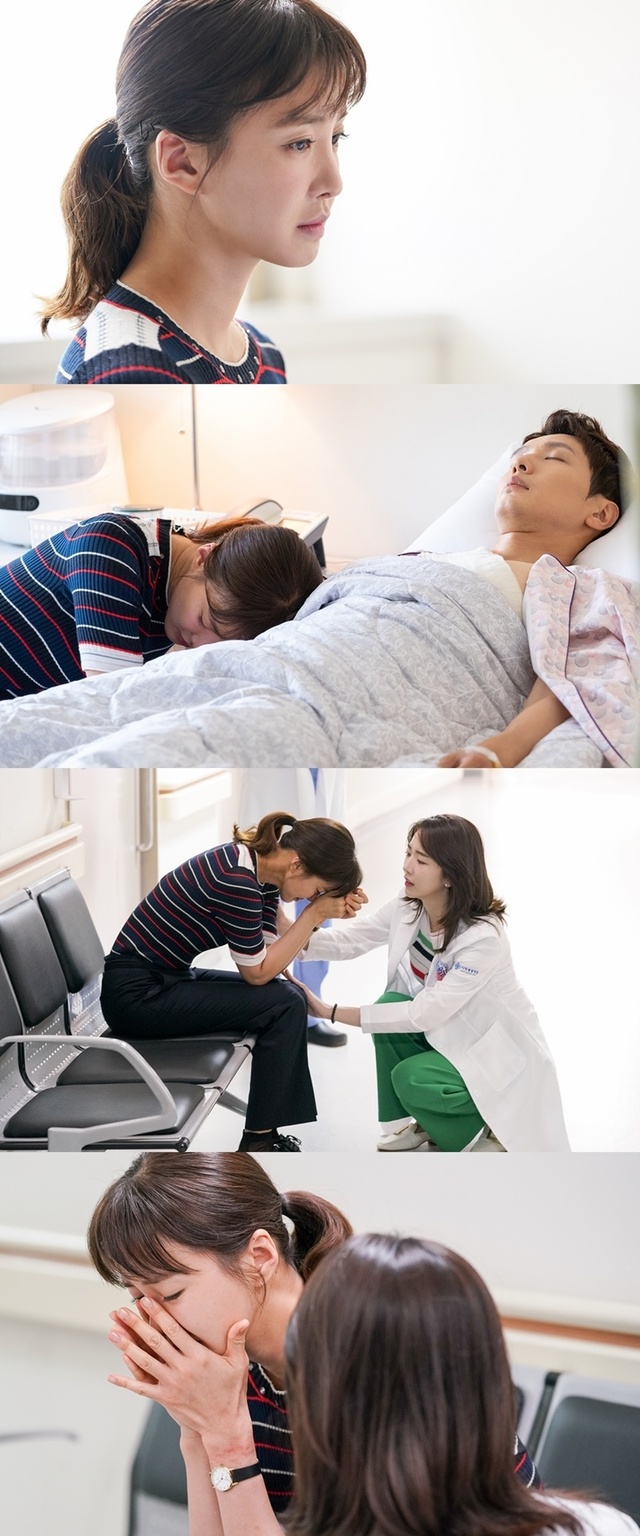 ▲ 이시영이 병원에 입원한 지현우의 모습에 충격을 받고 눈물을 흘리는 모습이 포착됐다. 세이온미디어, 중휘미디어