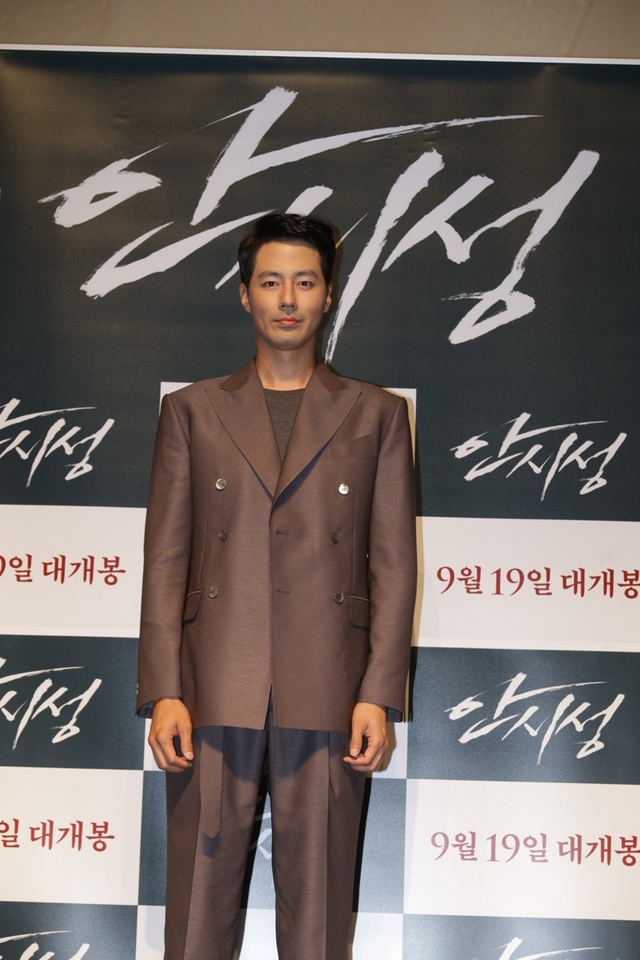 ▲ 배우 조인성이 '라디오스타'에 출연한다. NEW