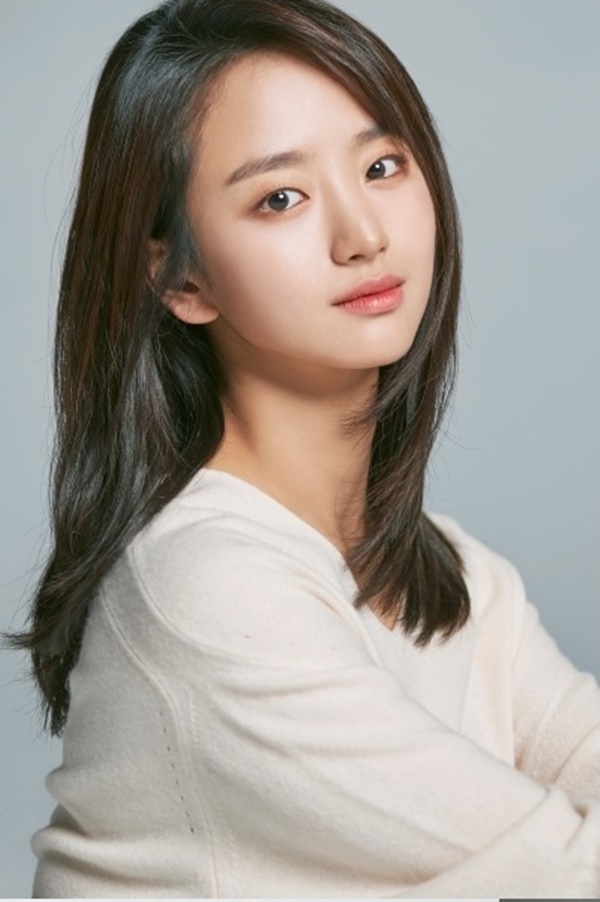 ▲ 원진아가 영화 '롱 리브 더 킹'의 출연을 확정지었다. 유본컴퍼니