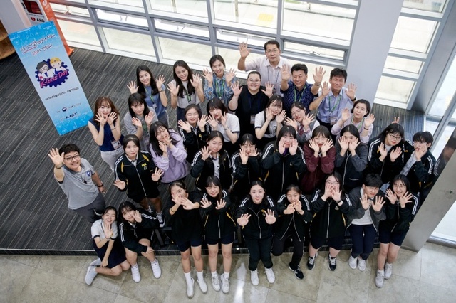 ▲ k걸스데이 기념촬영