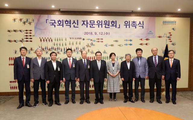 ▲ 자문위위촉식(1)