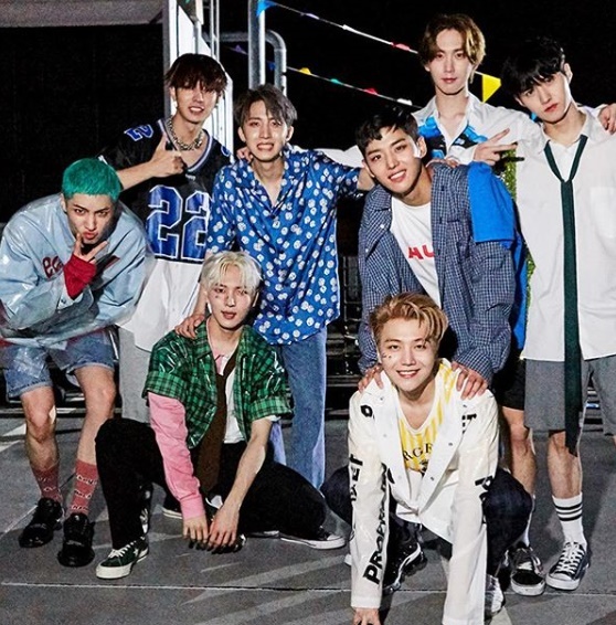 ▲ 펜타곤의 신곡 '청개구리' 뮤직비디오 촬영 비하인드컷. 큐브엔터테인먼트