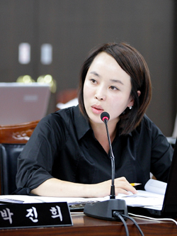 ▲ 박진희 하남시행정사무감사 특별 위원장