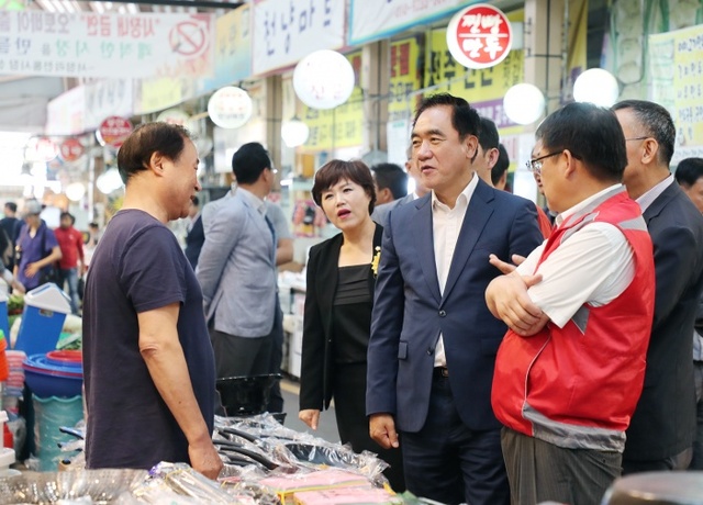 ▲ 평택시장 추석맞이 민생현장 소통 행보