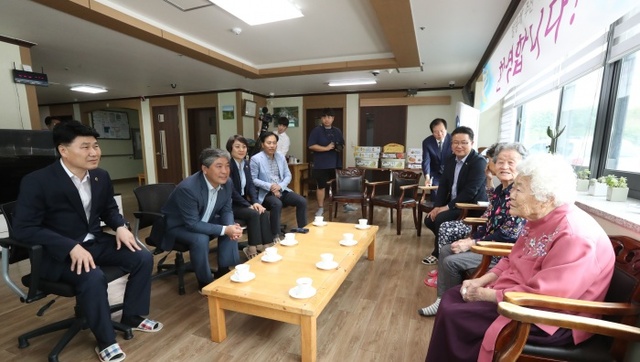 ▲ 180919_송한준 의장_광주 나눔의 집 방문1