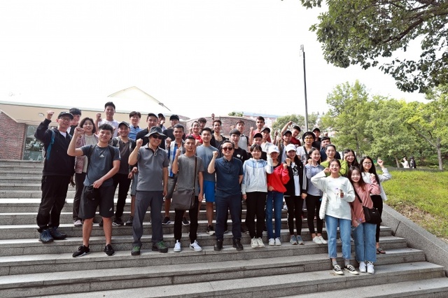 ▲ [사진] 삼육대 외국인 유학생 한가위 축제 불암산 등반 (1)