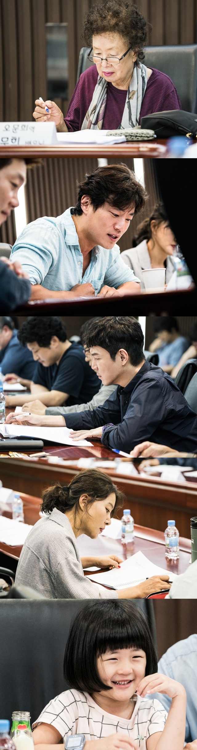 ▲ 영화 '오! 문희' 측은 1일 나문희 이희준 최원영 박지원 등이 함께한 대본 리딩 현장을 공개했다. CGV아트하우스